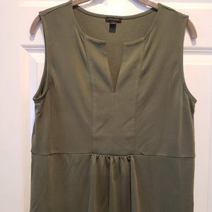 Ann Taylor green sleeveless shell